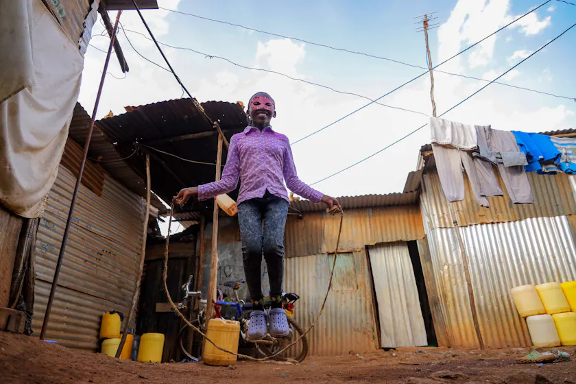 Rose uit Kenia houdt van touwtjespringen.