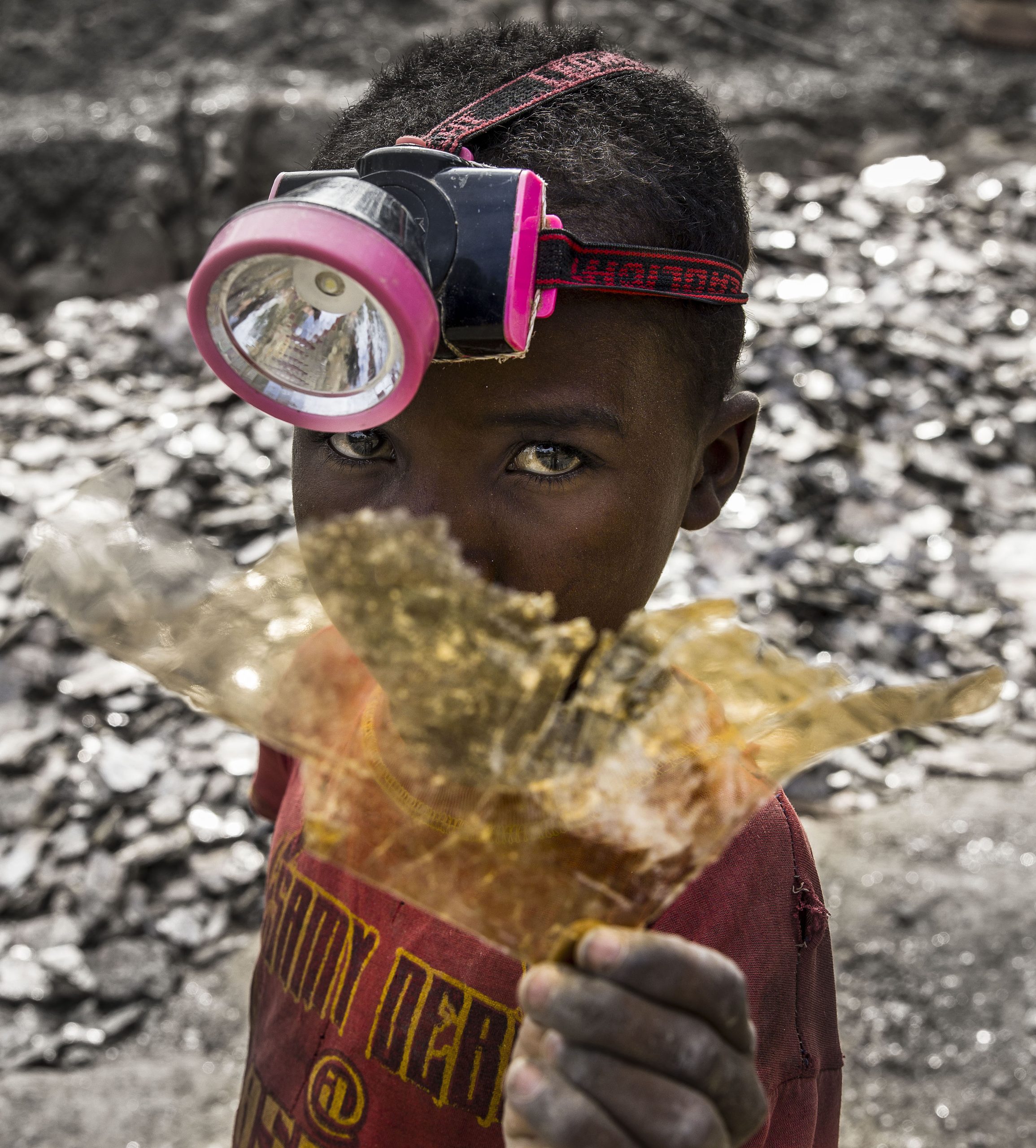 Tinahy (12) werkt hard maar begint zonder ontbijt