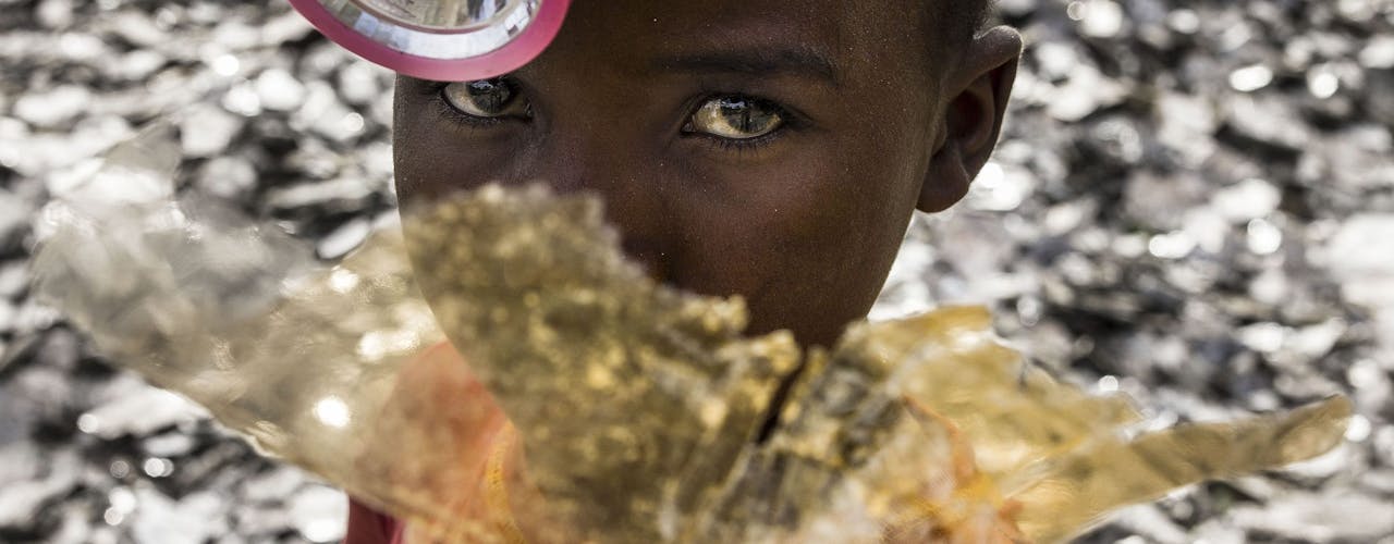 Tinahy (12) werkt hard maar begint zonder ontbijt