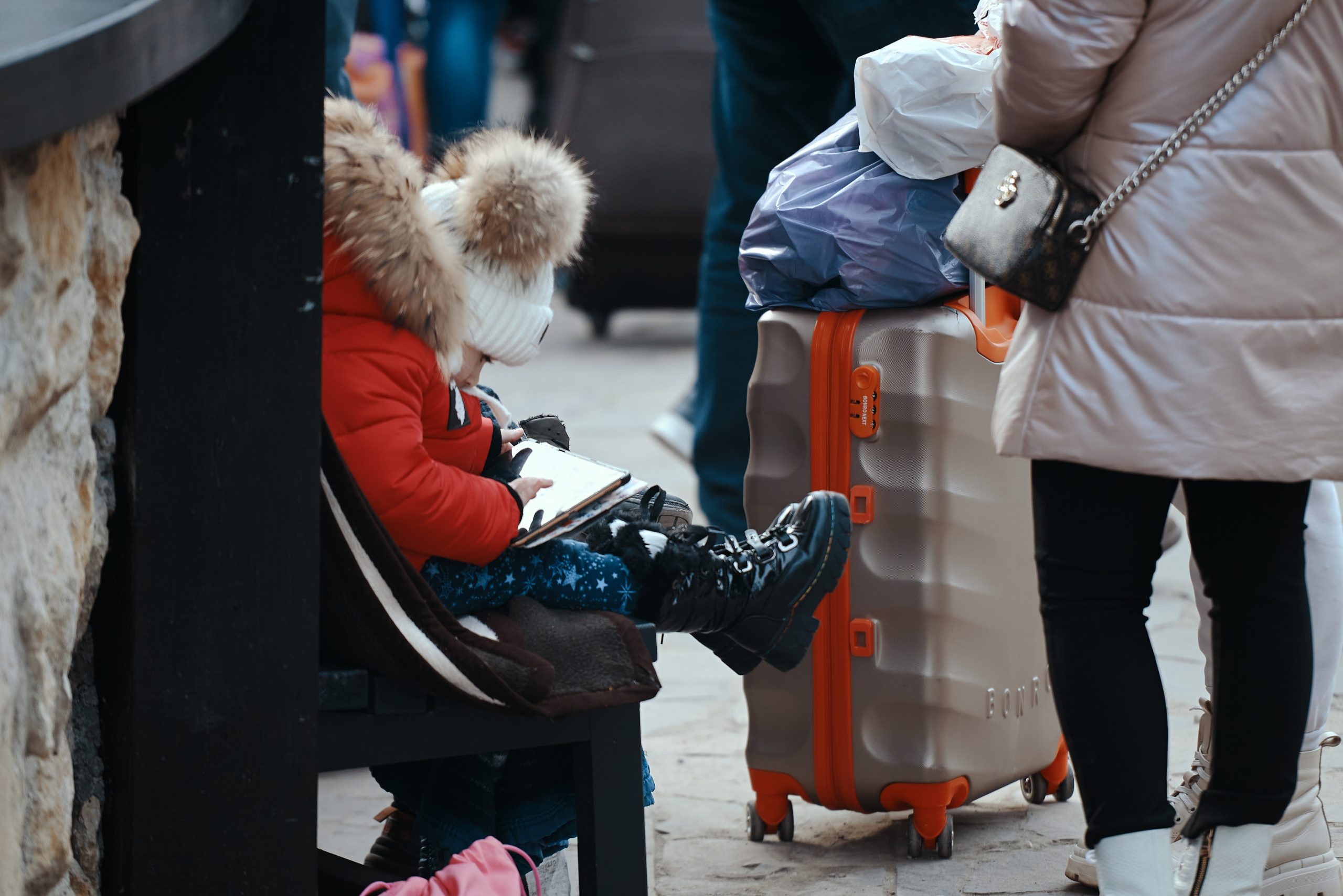 Wanneer kinderen grenzen oversteken, nemen de risico’s nog meer toe.